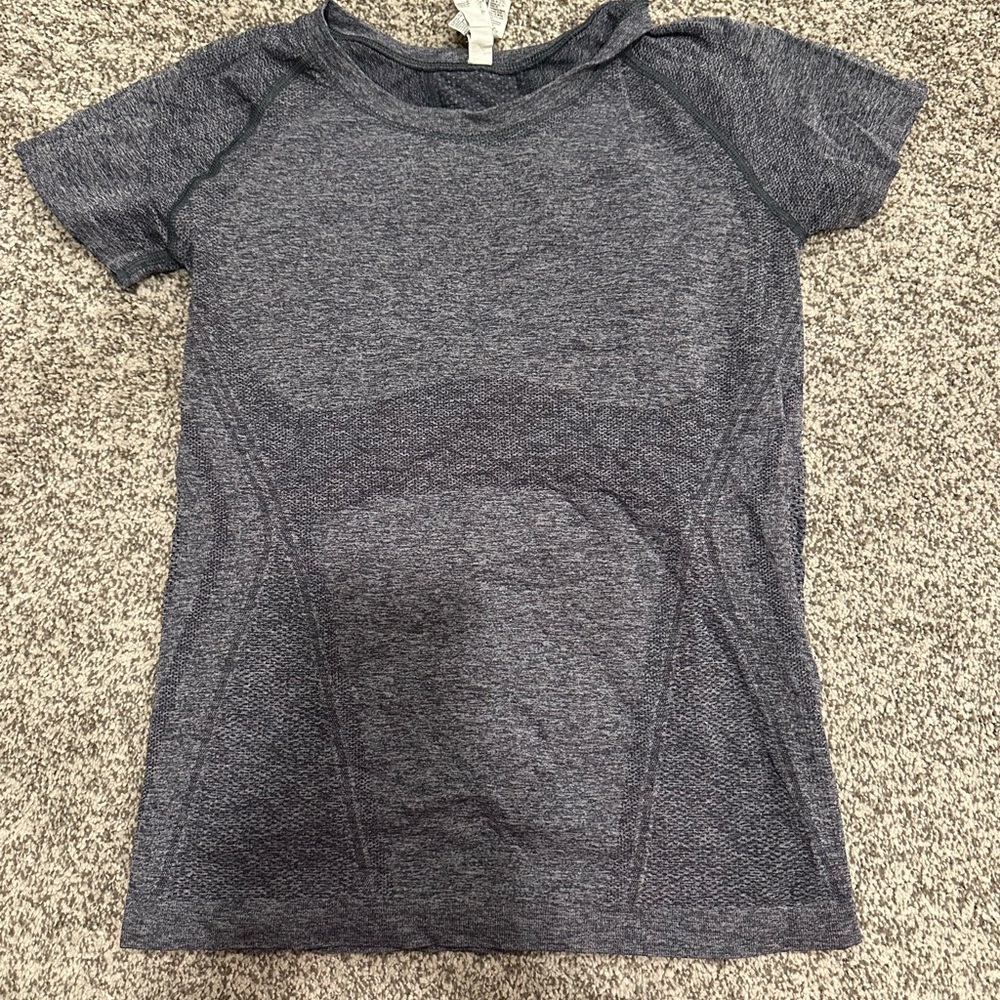 Athleta Heathered Gray Short Sleeve Top